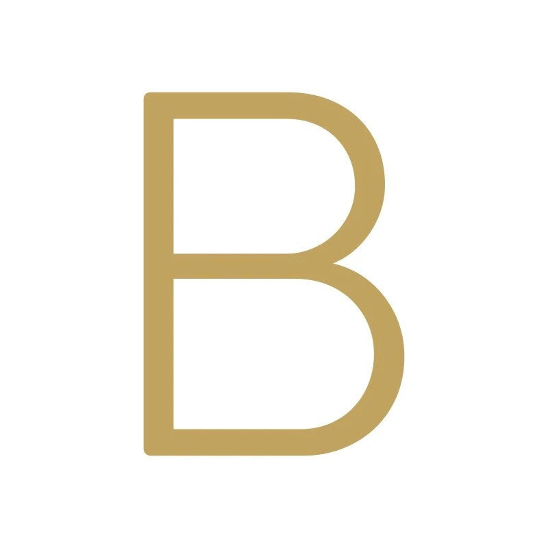 EZRA-cijfers in satijnmessing