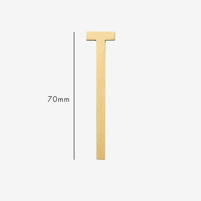 AMYTHUS Satin-Buchstaben aus massivem Messing