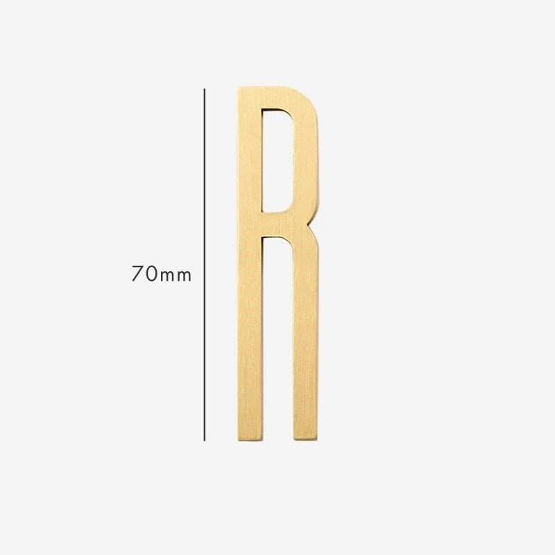 AMYTHUS Satin-Buchstaben aus massivem Messing
