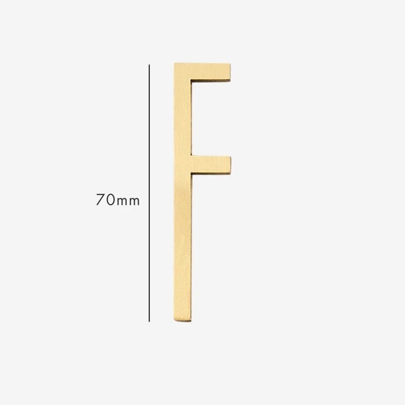 AMYTHUS Satin-Buchstaben aus massivem Messing