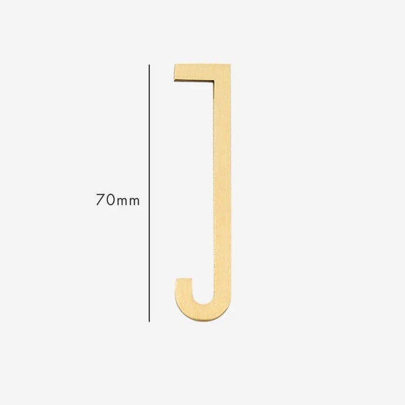 AMYTHUS Satin-Buchstaben aus massivem Messing