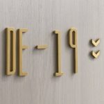 AMYTHUS Satin-Buchstaben aus massivem Messing