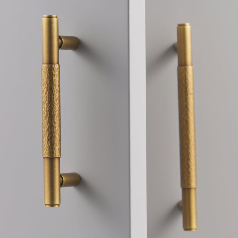 Poignées AURUM en laiton massif 3 Poignées en laiton massif AURUM