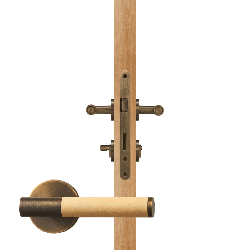 BEETHAM Manillones de latón macizo y cuero en latón antiguo