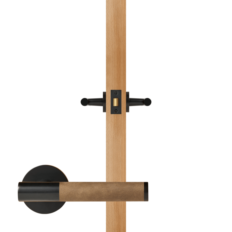 BEETHAM Massief messing en lederen deurkrukken in matzwart 40 BEETHAM massief messing en lederen deurkrukken in matzwart