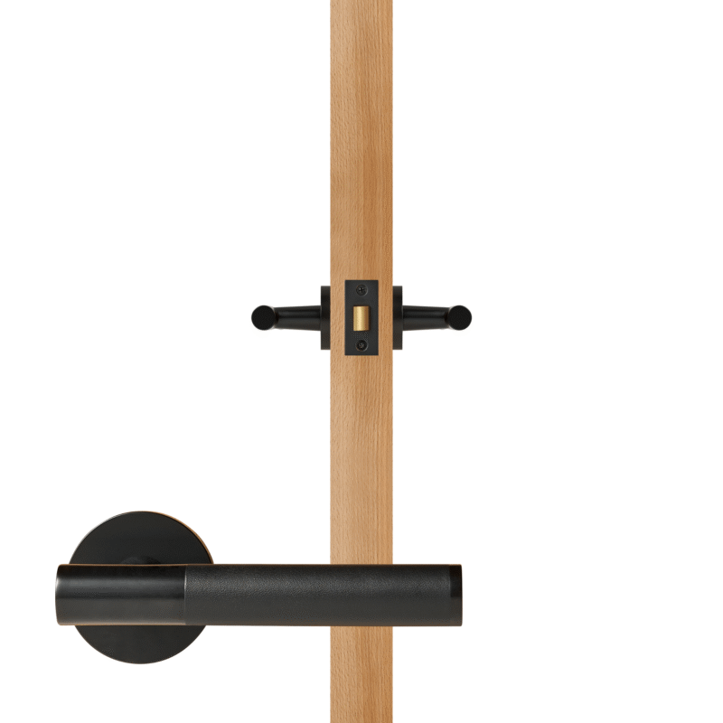 BEETHAM Massief messing en lederen deurkrukken in matzwart 51 BEETHAM massief messing en lederen deurkrukken in matzwart