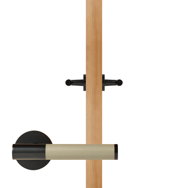 BEETHAM Massief messing en lederen deurkrukken in matzwart 32 BEETHAM massief messing en lederen deurkrukken in matzwart