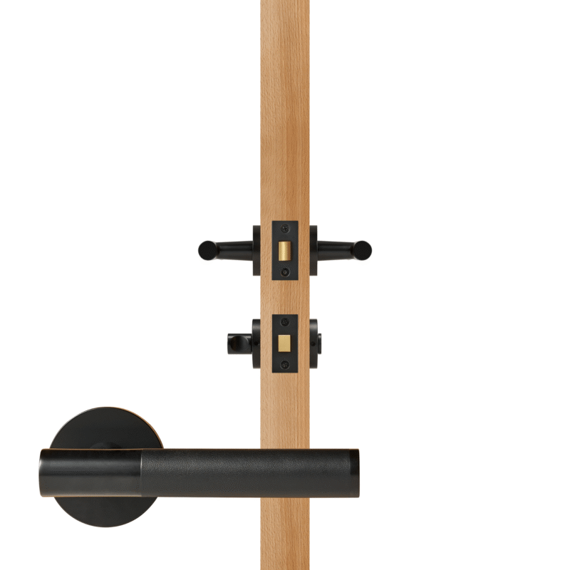 BEETHAM Massief messing en lederen deurkrukken in matzwart 53 BEETHAM massief messing en lederen deurkrukken in matzwart