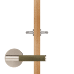 BEETHAM Massief messing en lederen deurkrukken in satijnnikkel