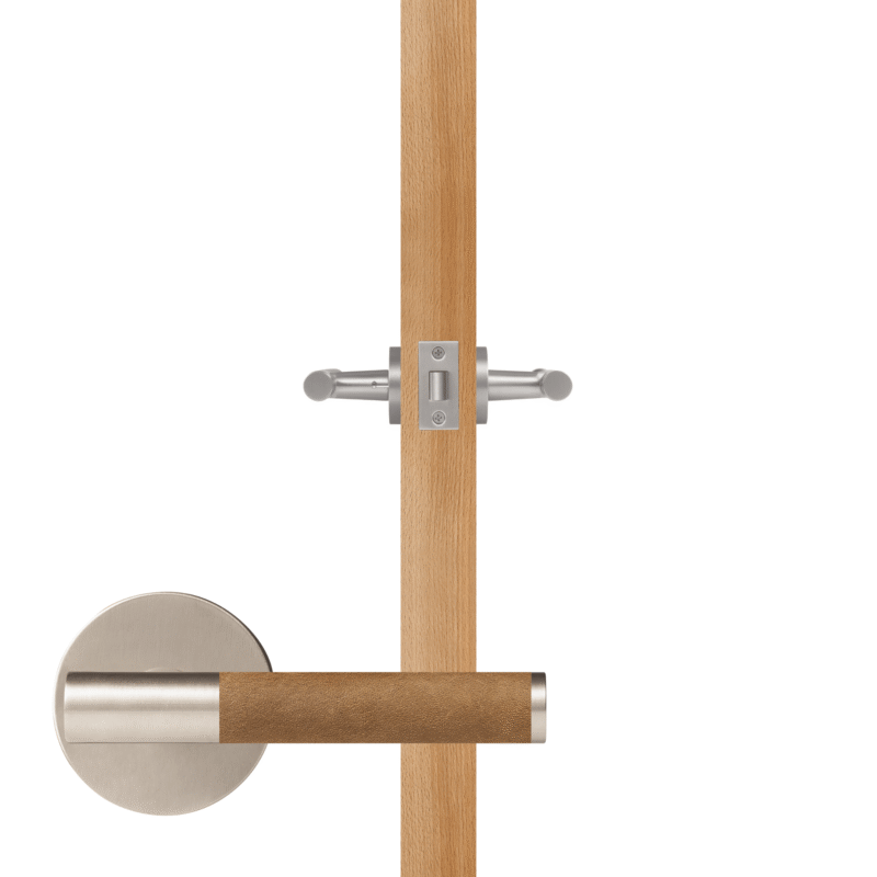 BEETHAM Massief messing en lederen deurkrukken in satijnnikkel 34 BEETHAM Massief messing en lederen deurkrukken in satijnnikkel