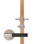 BEETHAM Massief messing en lederen deurkrukken in satijnnikkel