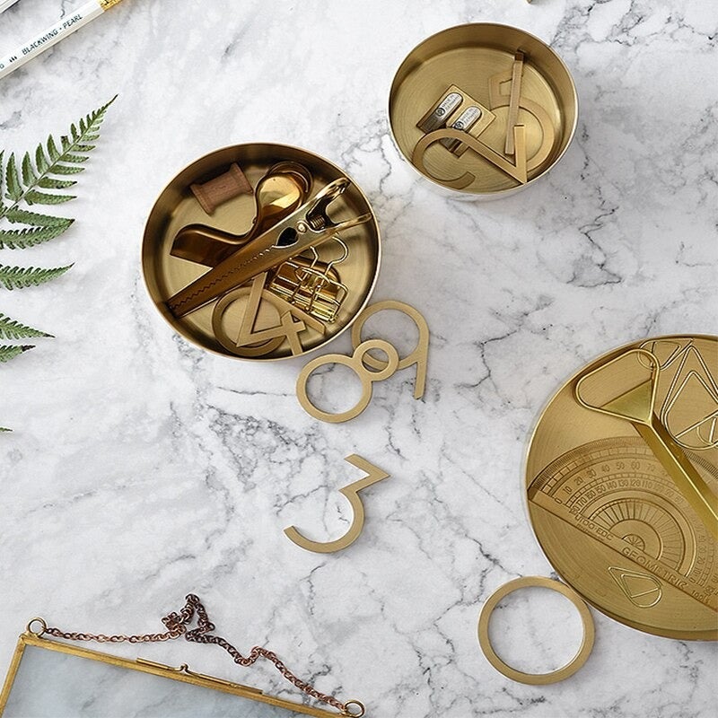 DEKO Hausnummern aus massivem Messing 6 DEKO Hausnummern aus massivem Messing