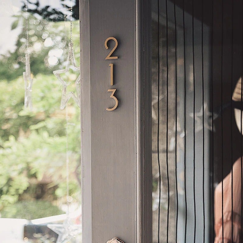 DEKO Hausnummern aus massivem Messing 1 DEKO Hausnummern aus massivem Messing