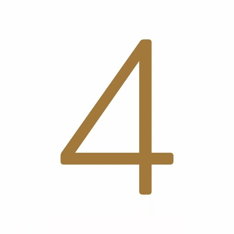 EZRA-cijfers in gehamerd antiek messing