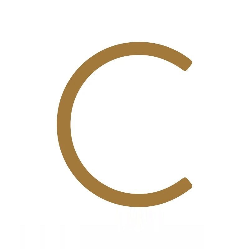 EZRA-cijfers in gehamerd antiek messing