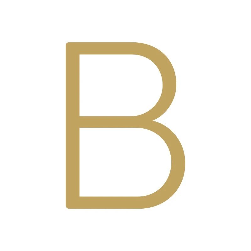 Chiffres EZRA en laiton satiné martelé