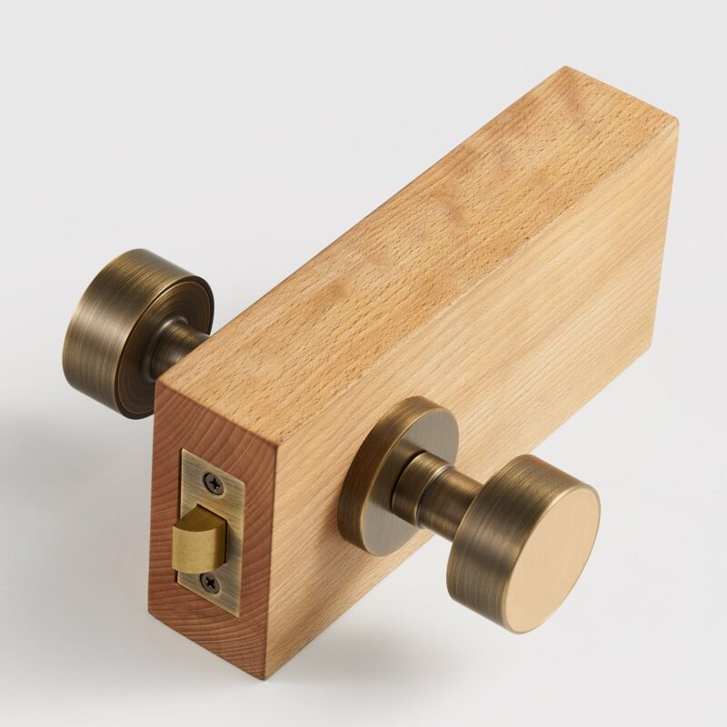 FERN Bouton de porte en laiton massif et cuir - Laiton antique