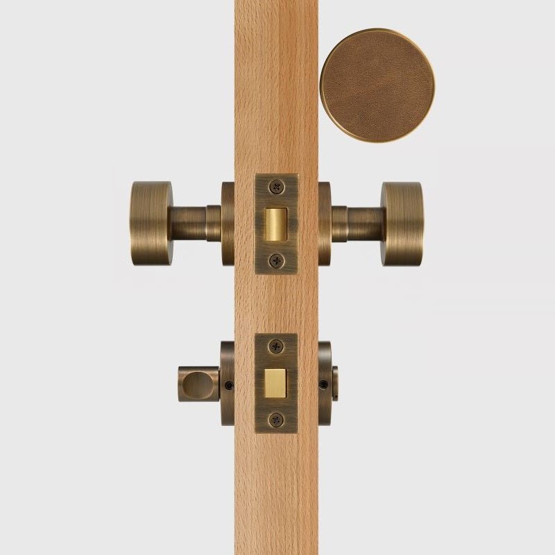 FERN Bouton de porte en laiton massif et cuir - Laiton antique