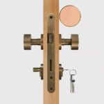 FERN Bouton de porte en laiton massif et cuir - Laiton antique