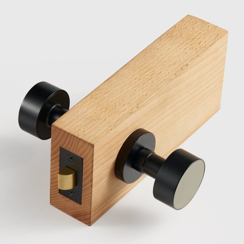 FERN Massief messing en lederen deurknop – Mat zwart 3 FERN Massief messing en lederen deurknop – Mat zwart