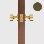 FERN Bouton de porte en laiton massif et cuir - Laiton satiné