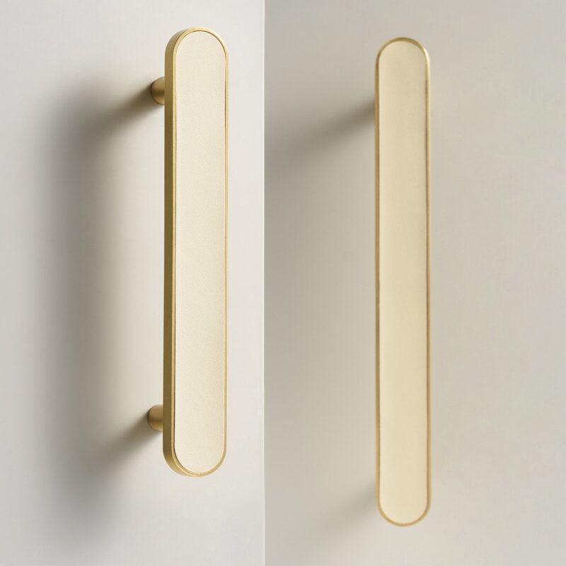 FERN Manija de latón macizo y cuero