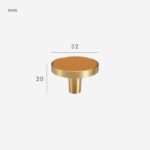 Pomo FERN de latón macizo y cuero