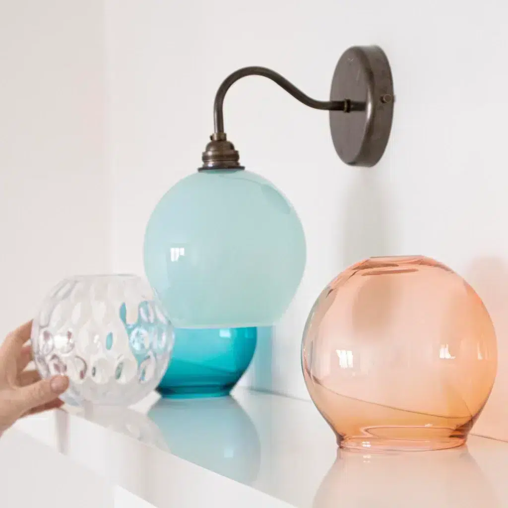 Glas-Wandleuchter-Schirme e1762731685703 – Meraki.