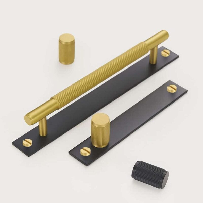 GOTHAM Massive Messingknöpfe 5 GOTHAM Massive Messingknöpfe