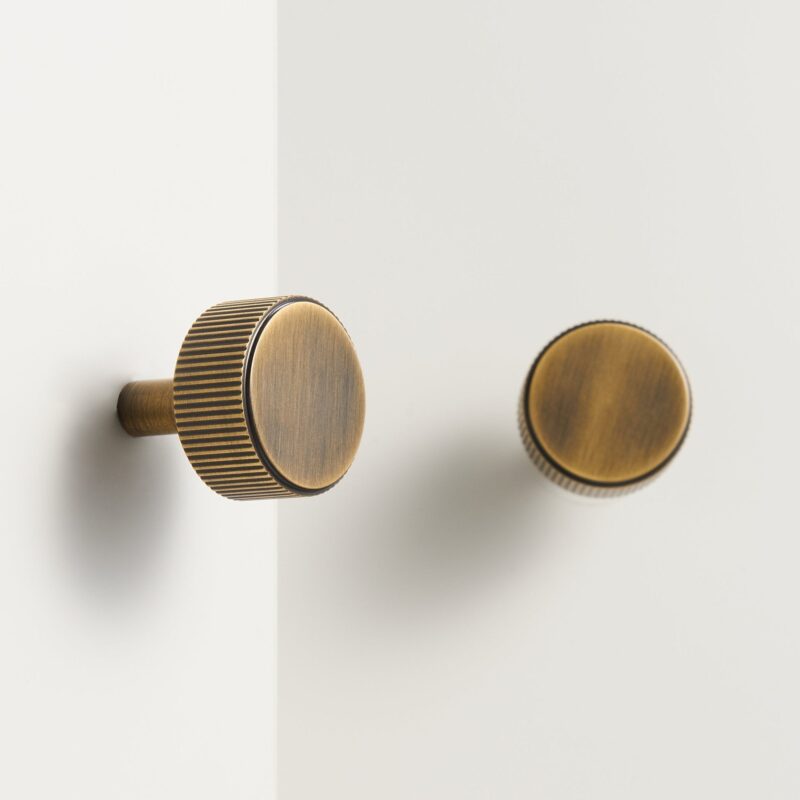 Manopole in ottone massiccio GRAFO