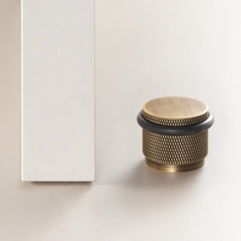 GUM Butoir de porte en laiton