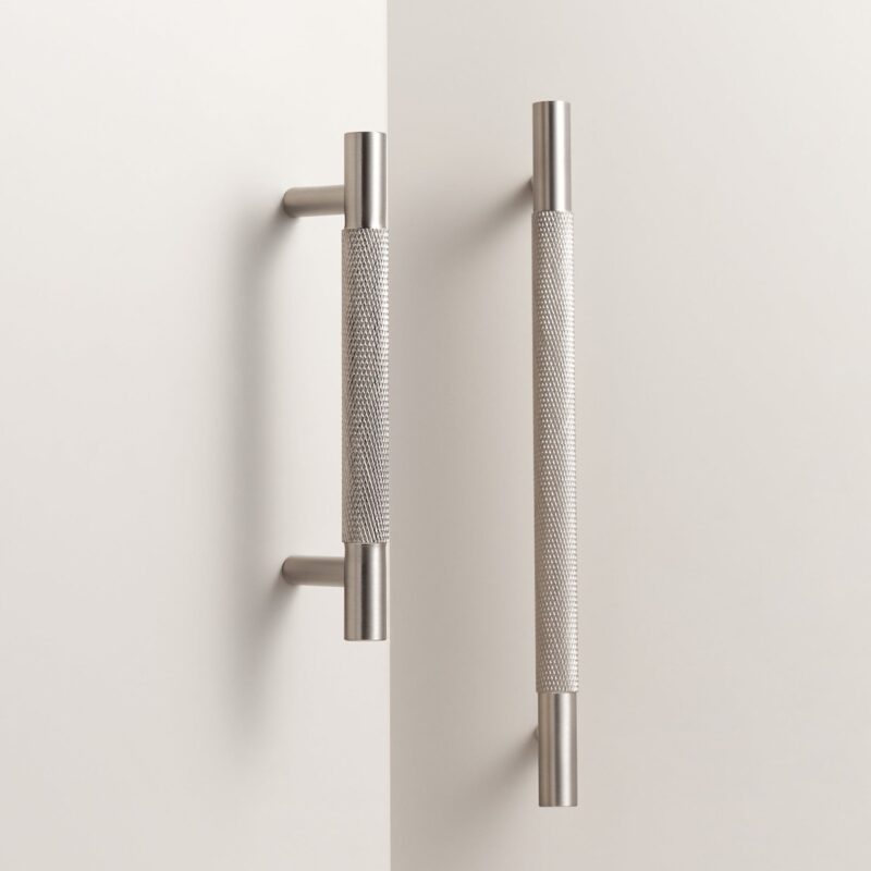 Poignées moletées en laiton HART