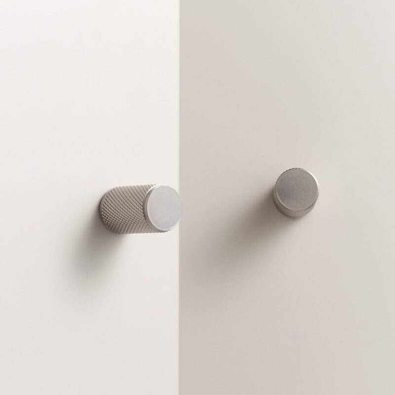 Manopola zigrinata in ottone HART