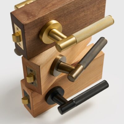 Poignée de porte à levier en laiton massif HART