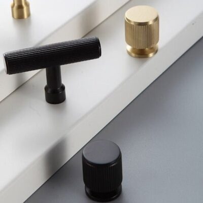 KAARI Solid Brass Knobs