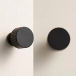 Pomos de latón macizo KANA