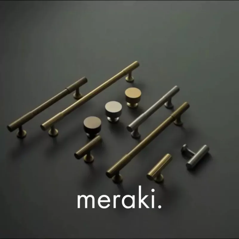 Pomos de latón macizo KANA