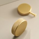 Pomello in ottone massiccio KERMA - Disco