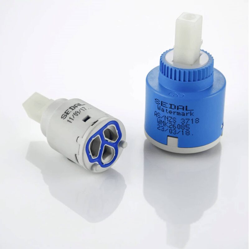 KOMVOS Geribbelde mengkraan 8 KOMVOS Gekartelde Mengkraan