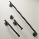 KRAM Handtuchhalter aus massivem Messing mit Rändelung