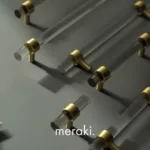 KRISTAL Tiradores de acrílico y latón