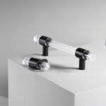 Barres en T en acrylique et laiton KRISTAL