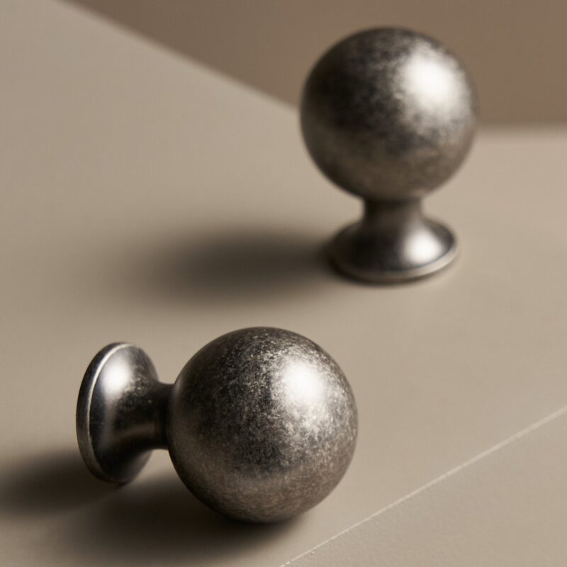 LOX massief messing knop