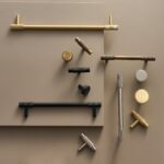 Barre a T in ottone zigrinato MANHATTAN