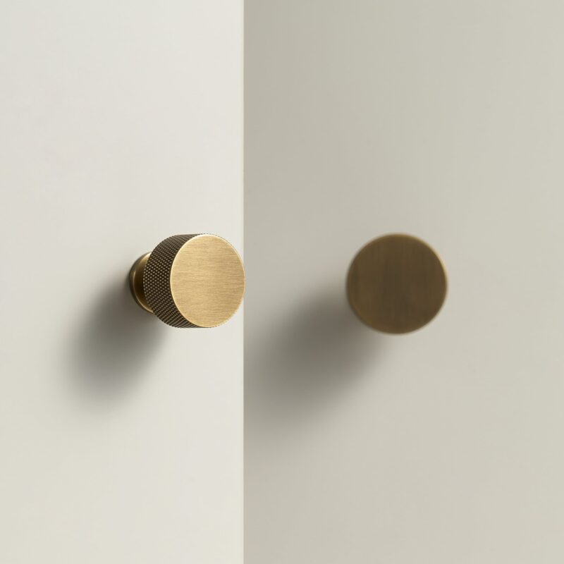 OSLO Geribbelde messing knop 3 OSLO gekartelde messing knop