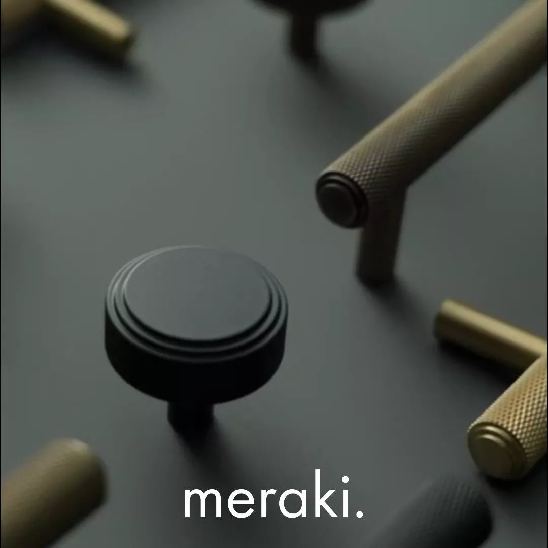 Barras en T moleteadas de latón macizo PLAKA