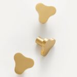 REO-Knauf aus massivem Messing