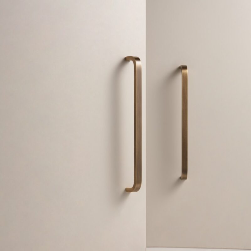 RIVO Massivmessing-Zuggriff 10 RIVO Zuggriff aus massivem Messing