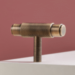 SAINZ T-Bar aus massivem Messing