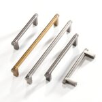 Manija TOMA de latón macizo